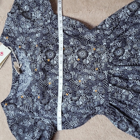 NWT! Mata Traders Floral Black and White with Orange Embroidery Dress! Small! - Picture 6 of 13